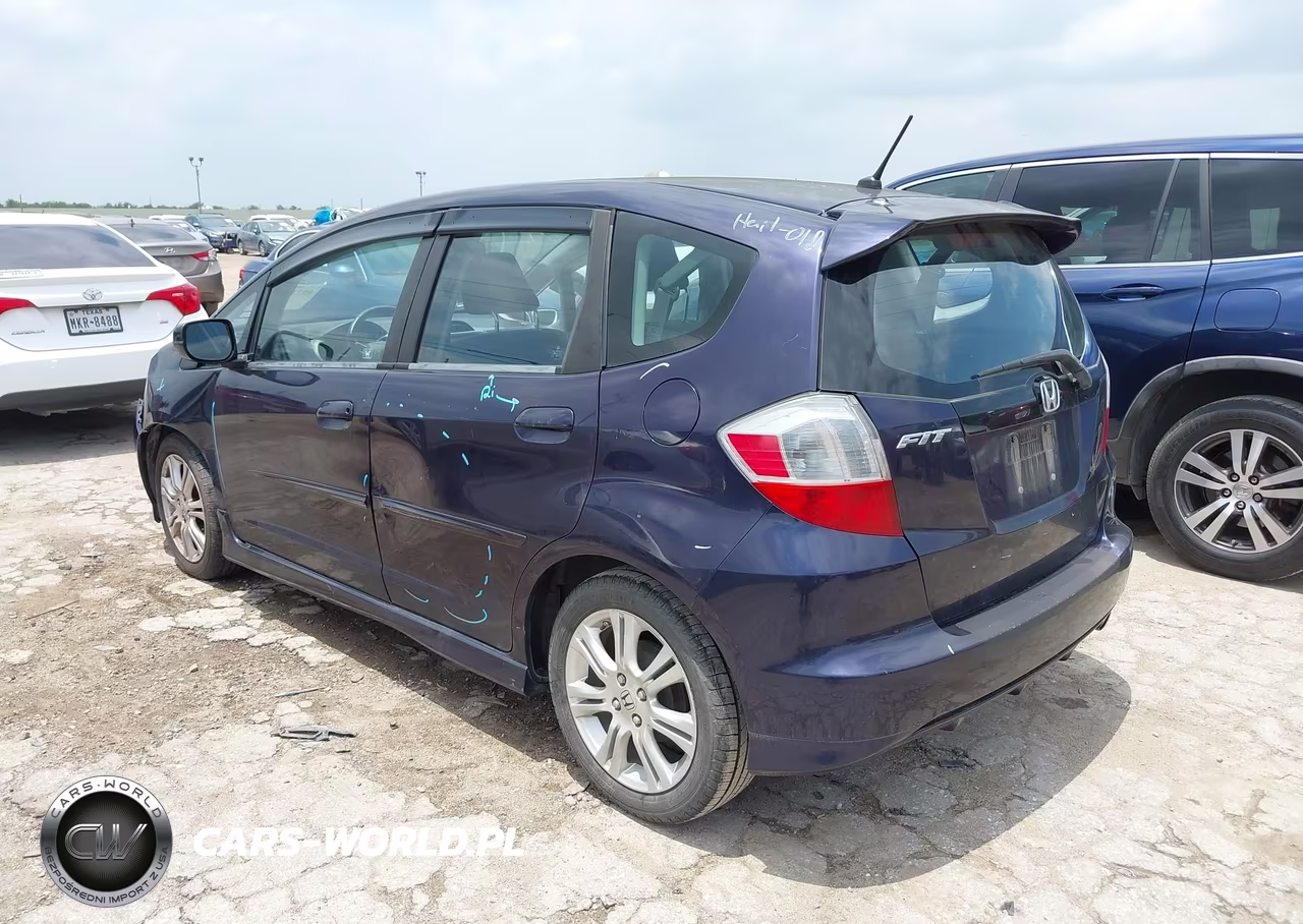 2009 Honda Fit Sport VIN:JHMGE88449S028163 - 3