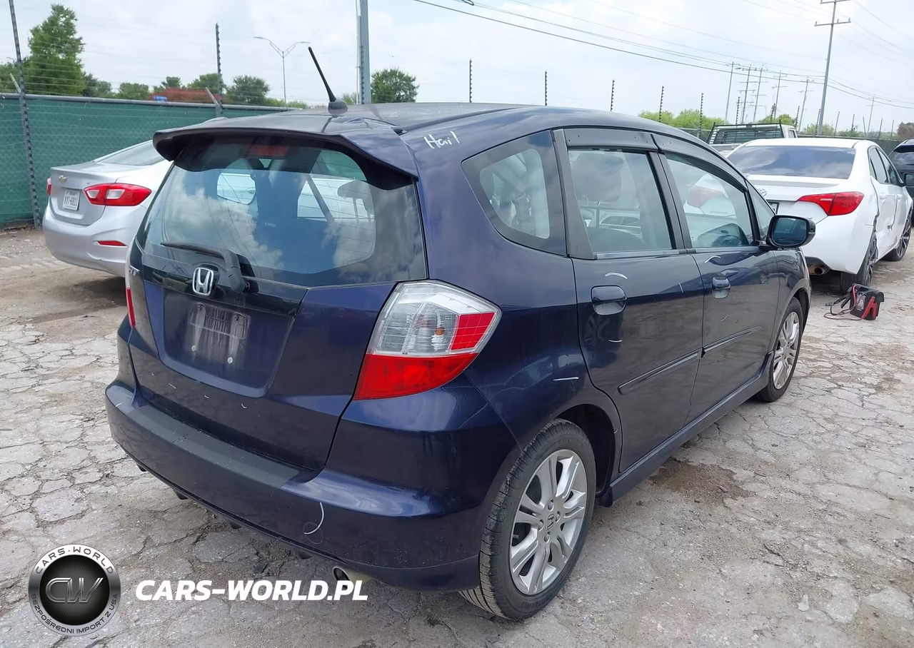 2009 Honda Fit Sport VIN:JHMGE88449S028163 - 4