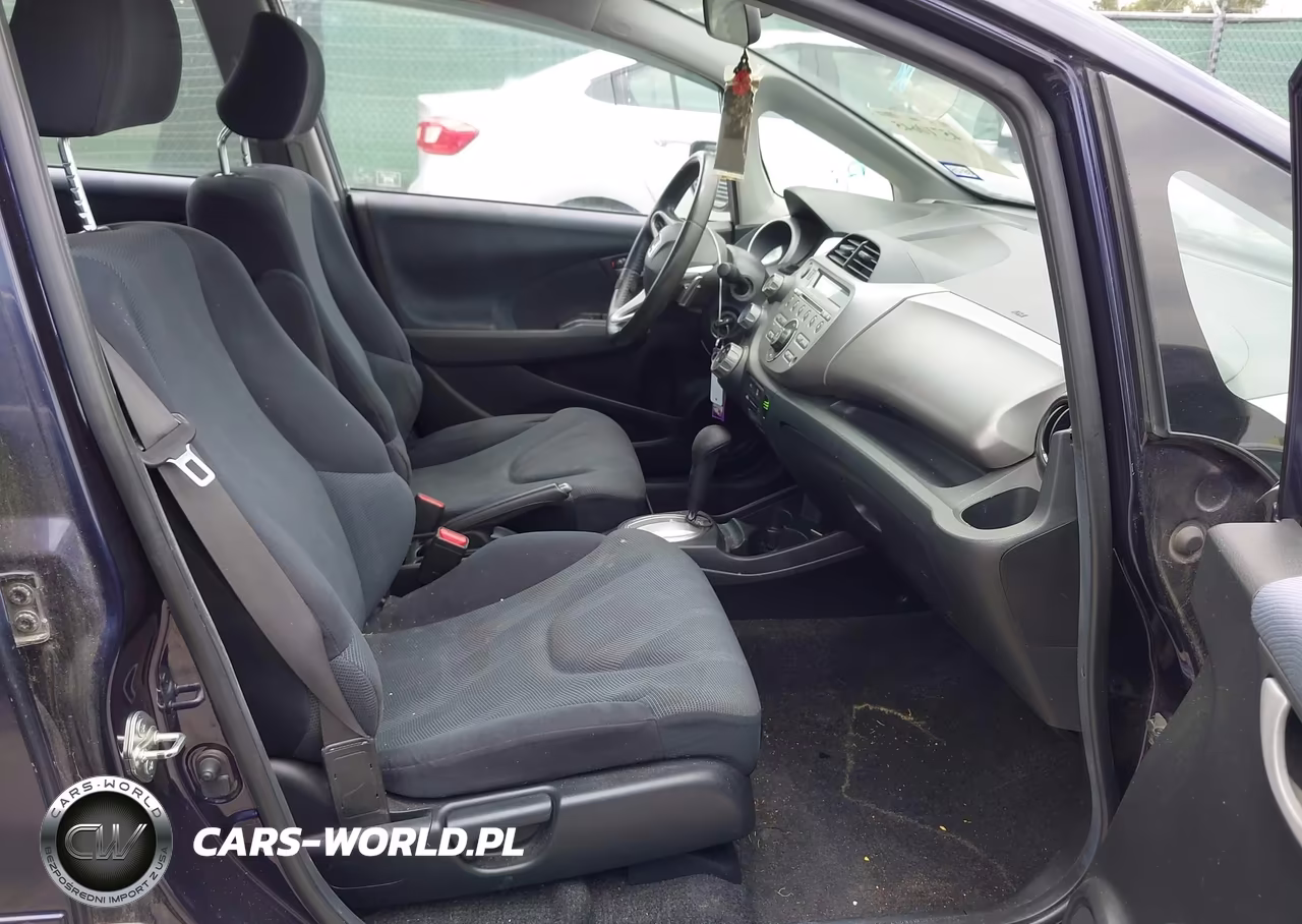 2009 Honda Fit Sport VIN:JHMGE88449S028163 - 5