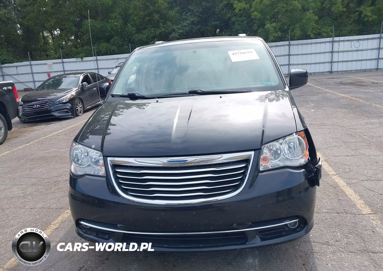 2015 Chrysler Town & Country Touring-L VIN:2C4RC1CG0FR697102 - 12