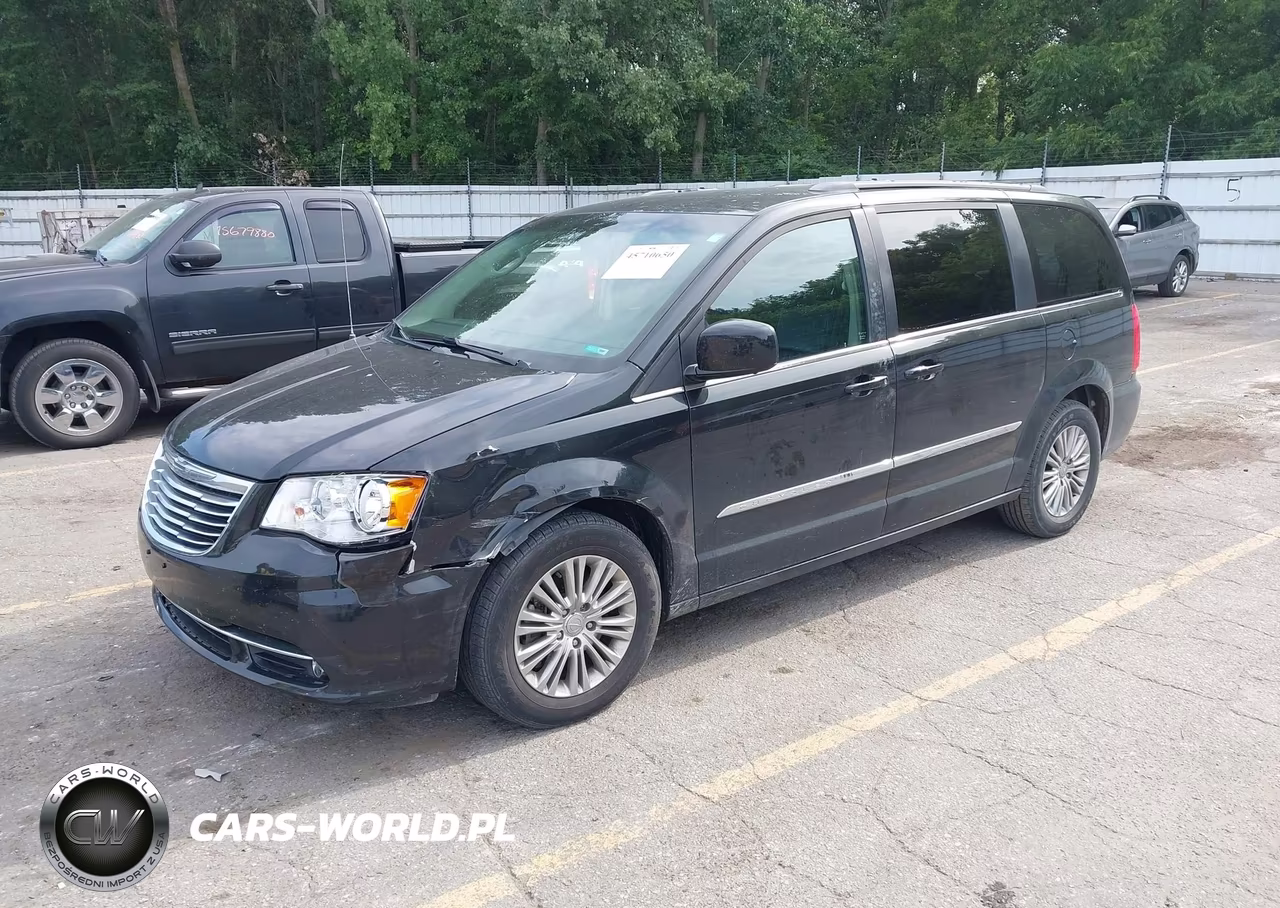 2015 Chrysler Town & Country Touring-L VIN:2C4RC1CG0FR697102 - 2