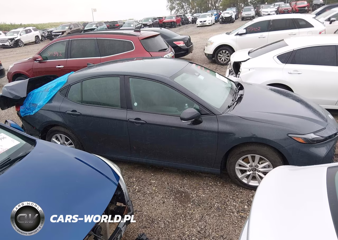 2025 Toyota Camry Le VIN:4T1DAACK6SU052161 - 13