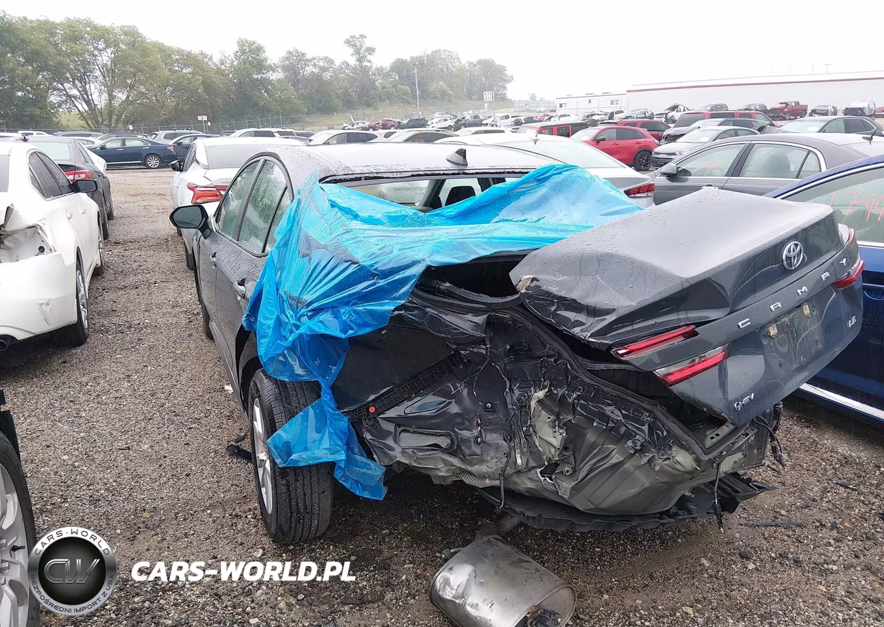 2025 Toyota Camry Le VIN:4T1DAACK6SU052161 - 3