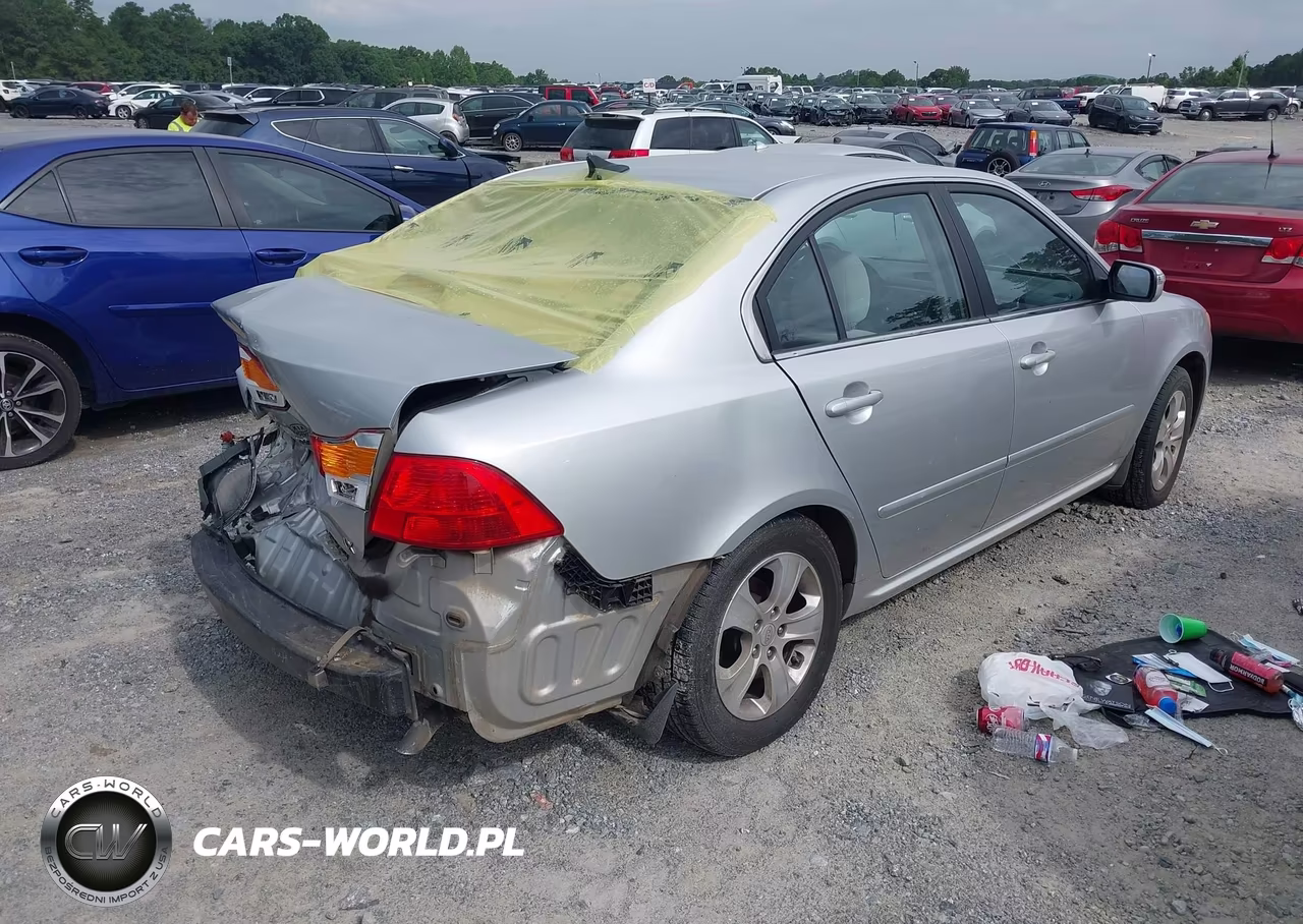 2009 Kia Optima Lx VIN:KNAGE228495323852 - 4
