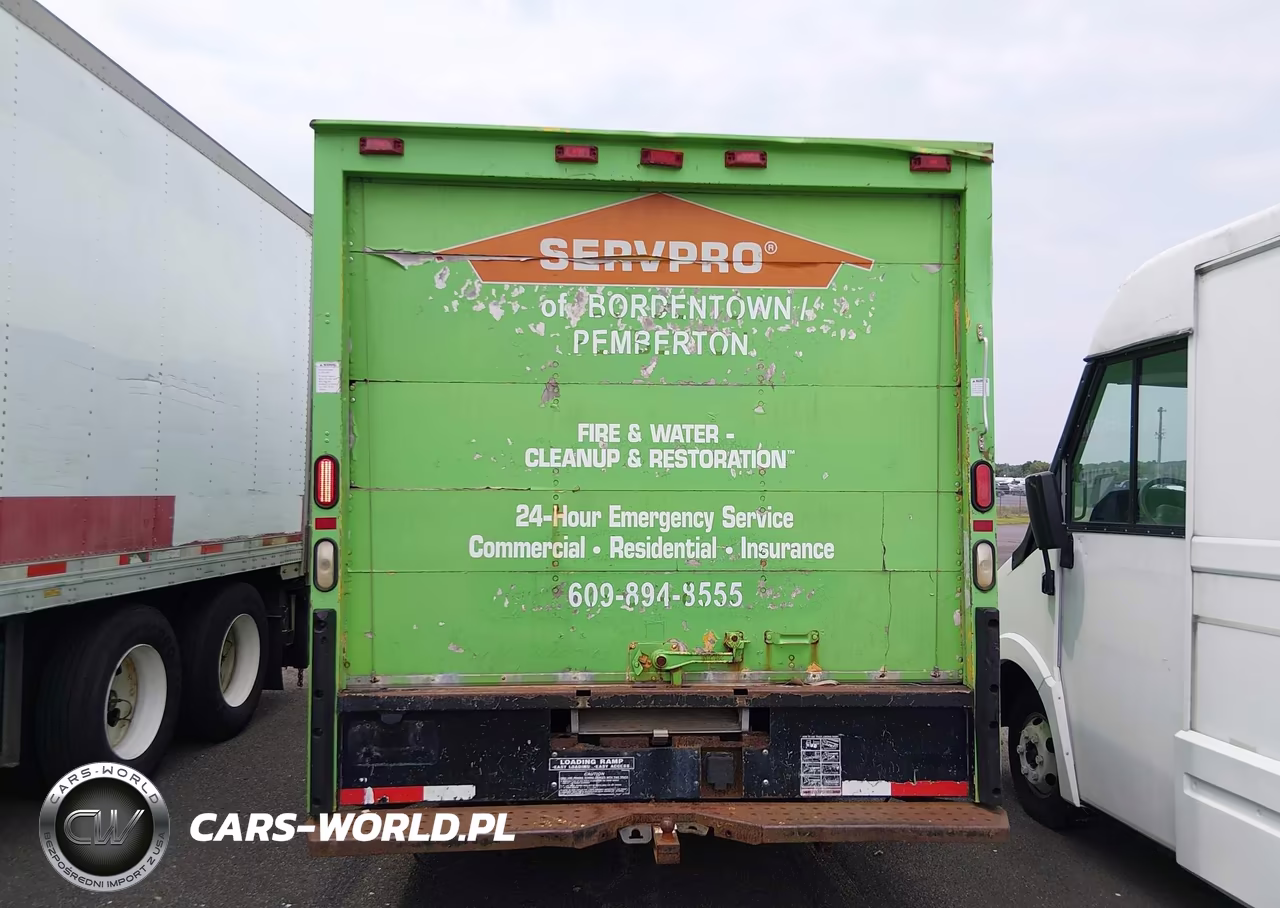 2006 GMC Savana Cutaway Work Van VIN:1GDHG31U661902460 - 15