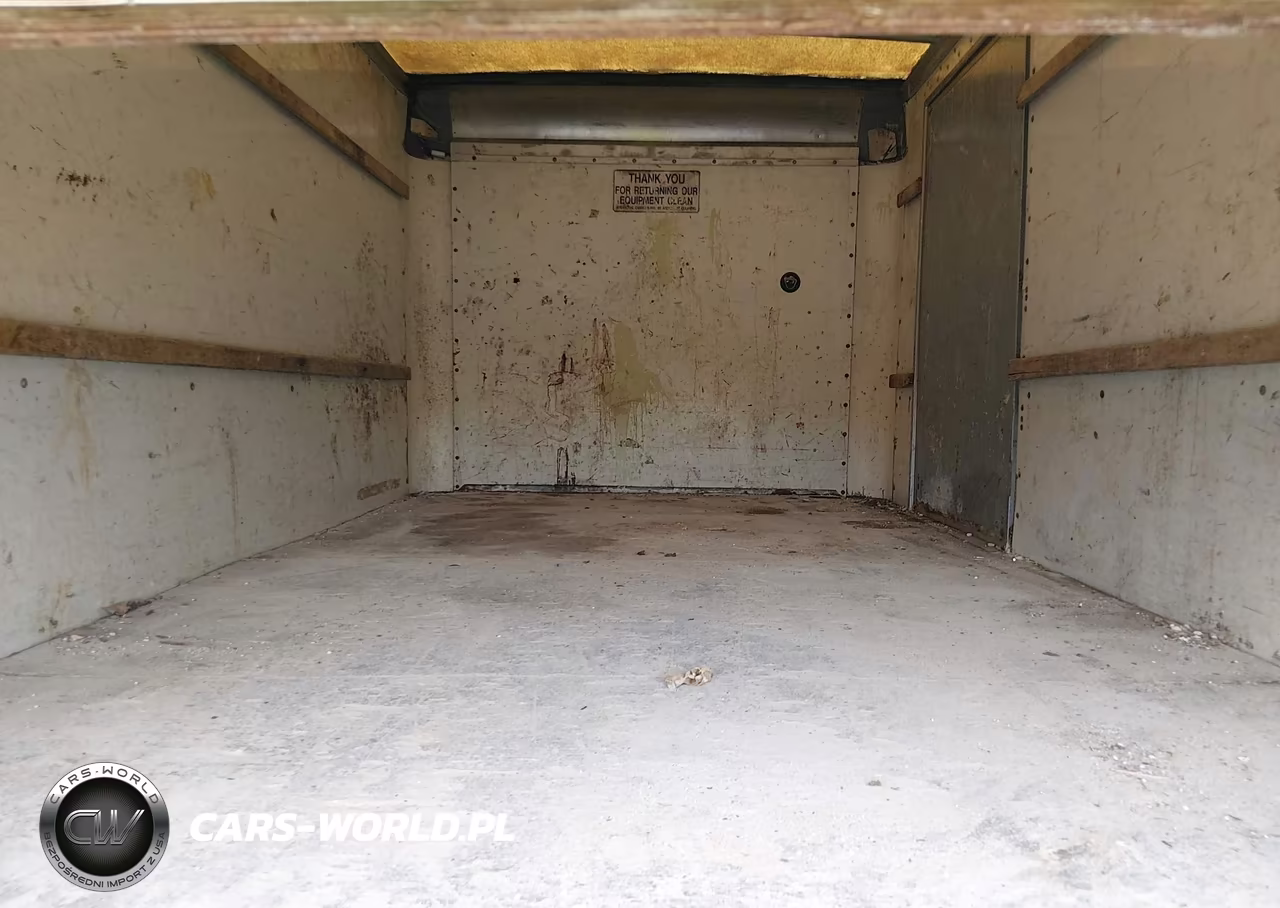 2006 GMC Savana Cutaway Work Van VIN:1GDHG31U661902460 - 6