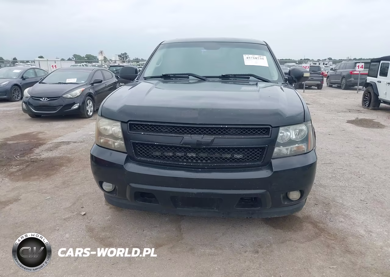 2010 Chevrolet Tahoe Ls VIN:1GNMCAE06AR229939 - 12