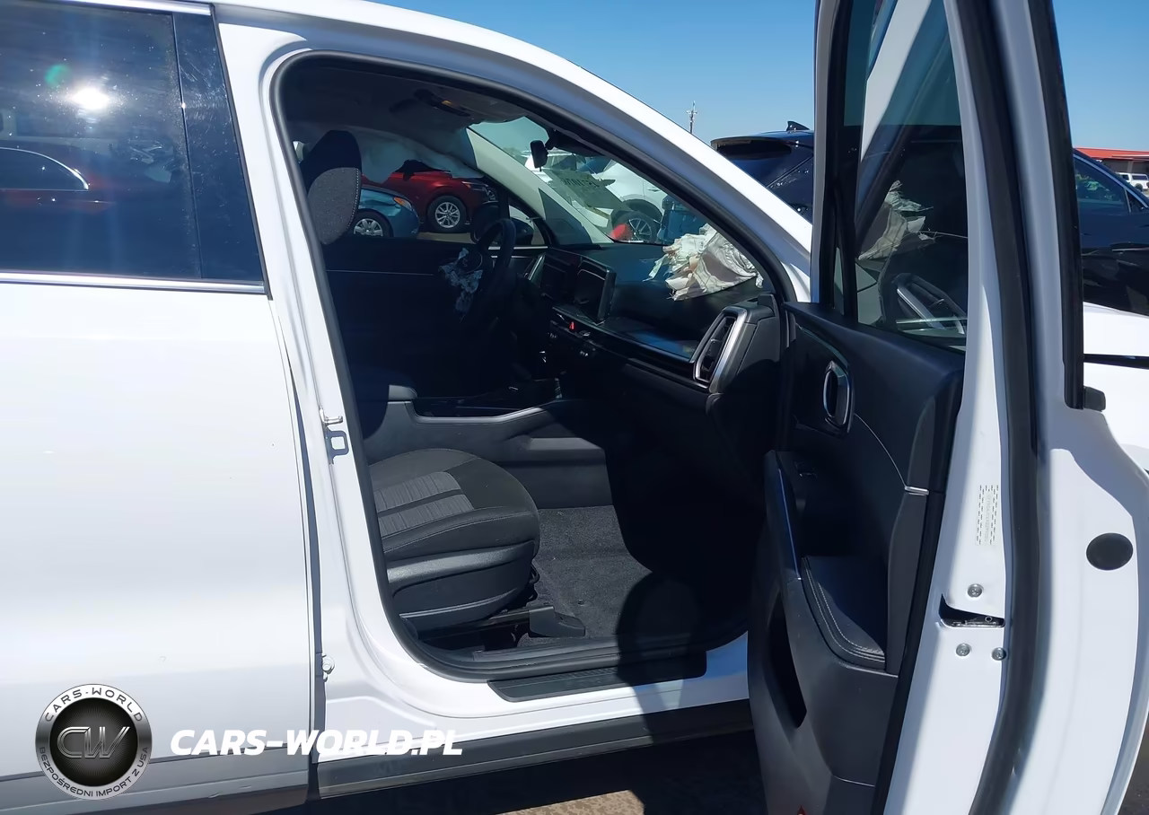 2024 Kia Sorento Lx VIN:5XYRG4JCXRG299085 - 5