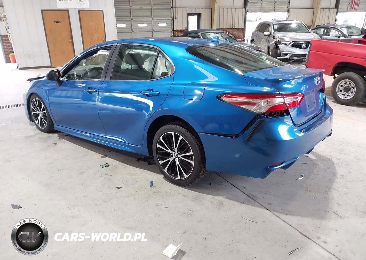 2020 Toyota Camry Se VIN:4T1G11AK1LU346486 - 3