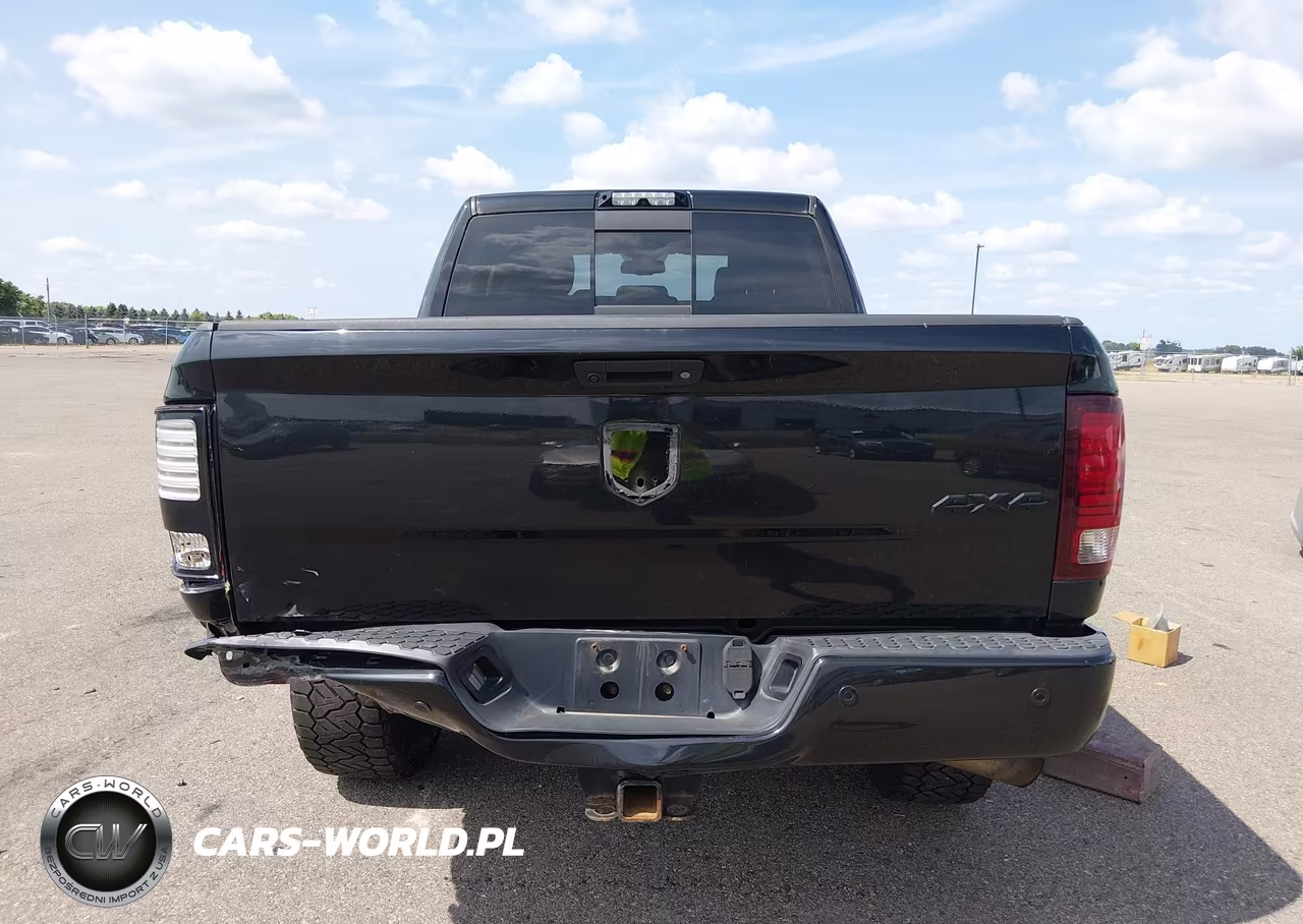 2017 Ram 2500 Laramie 4X4 6'4 Box VIN:3C6UR5FJ4HG634155 - 16