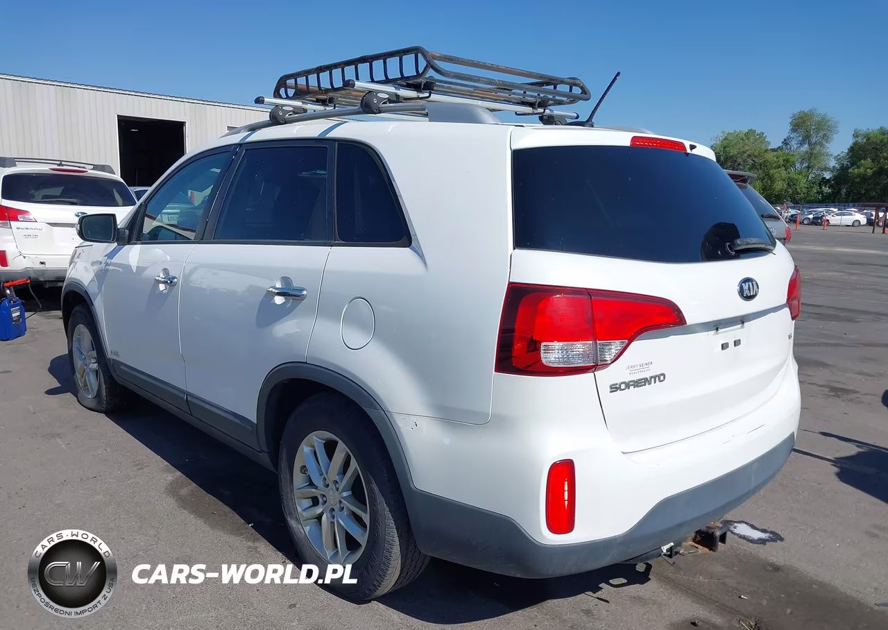 2015 Kia Sorento Lx V6 VIN:5XYKTDA76FG607056 - 3