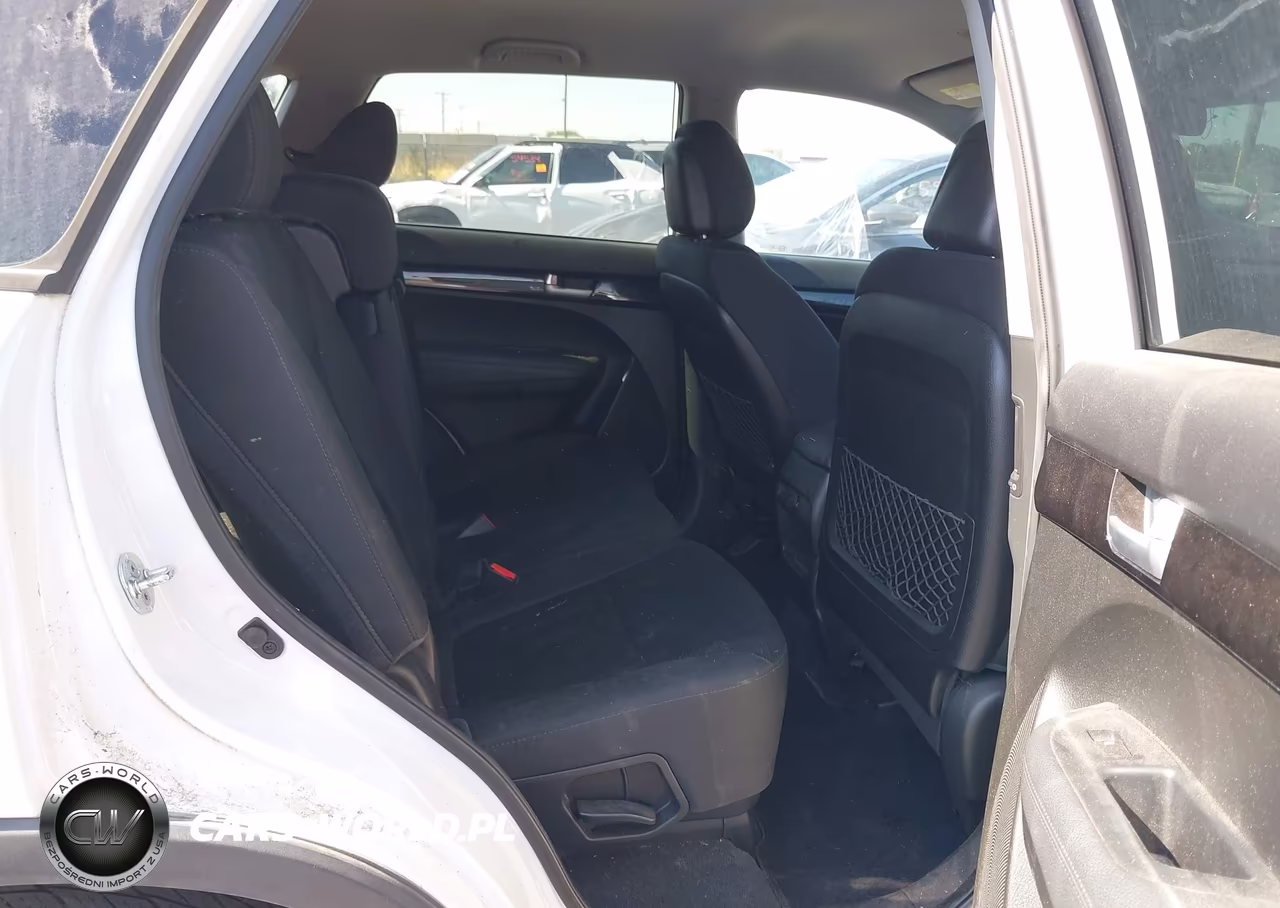 2015 Kia Sorento Lx V6 VIN:5XYKTDA76FG607056 - 8