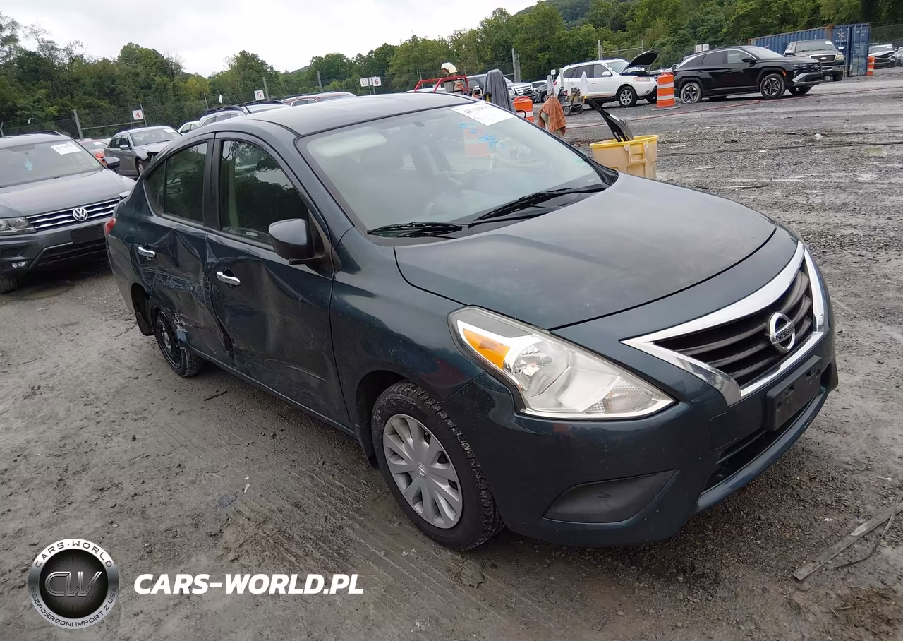 2015 Nissan Versa 1.6 Sv – zdjęcie 1 z 17