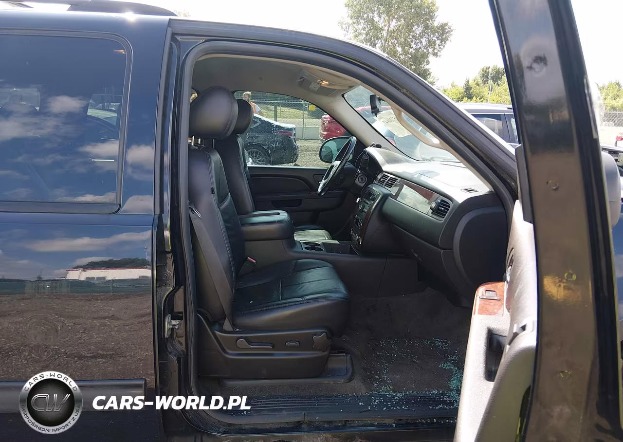 2010 Chevrolet Tahoe Lt VIN:1GNUKBE07AR198211 - 5