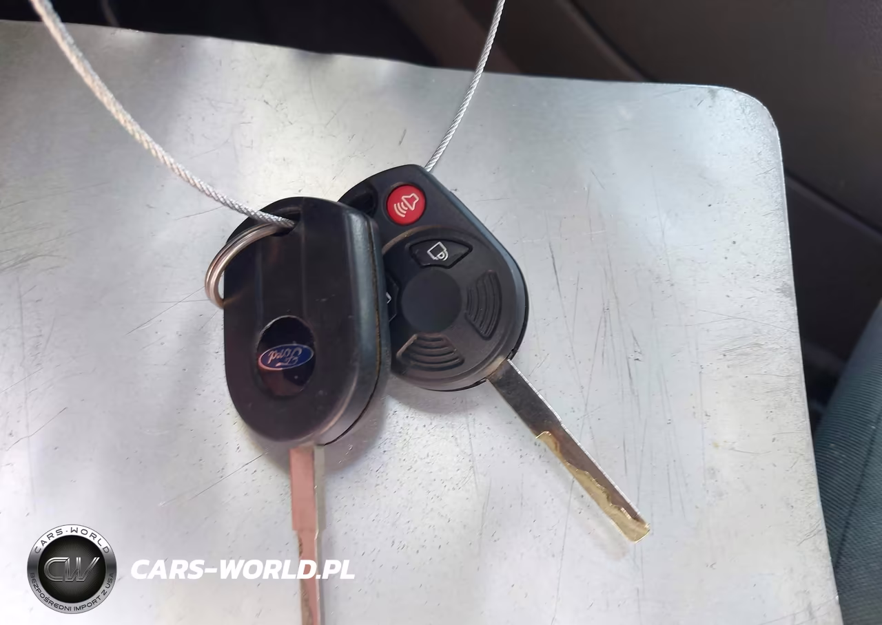 2013 Ford Escape S VIN:1FMCU0F72DUC18943 - 11