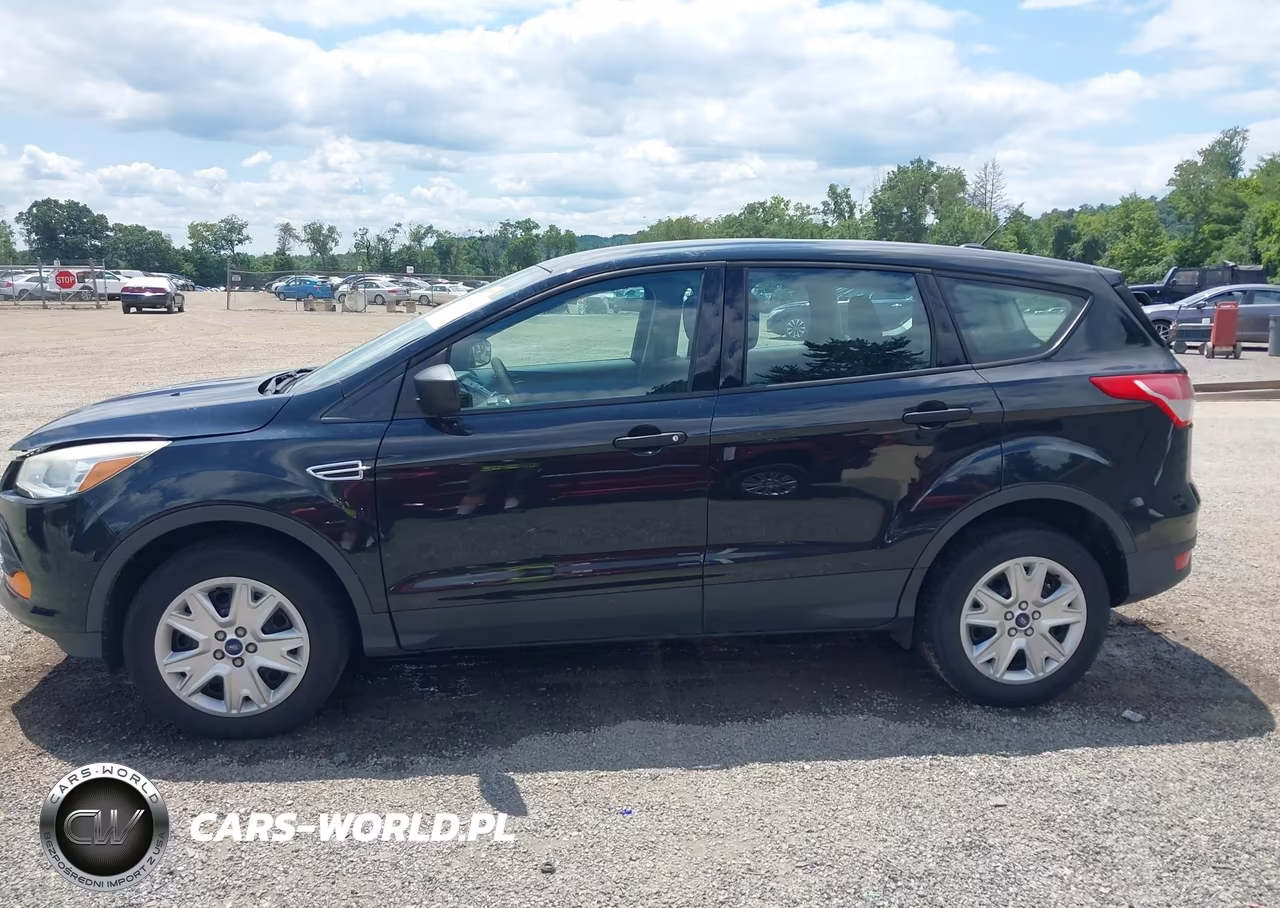 2013 Ford Escape S VIN:1FMCU0F72DUC18943 - 14