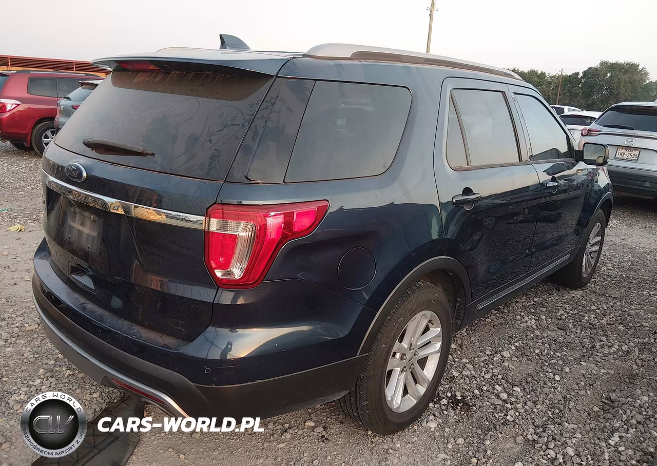 2017 Ford Explorer Xlt VIN:1FM5K7DH4HGB71079 - 4
