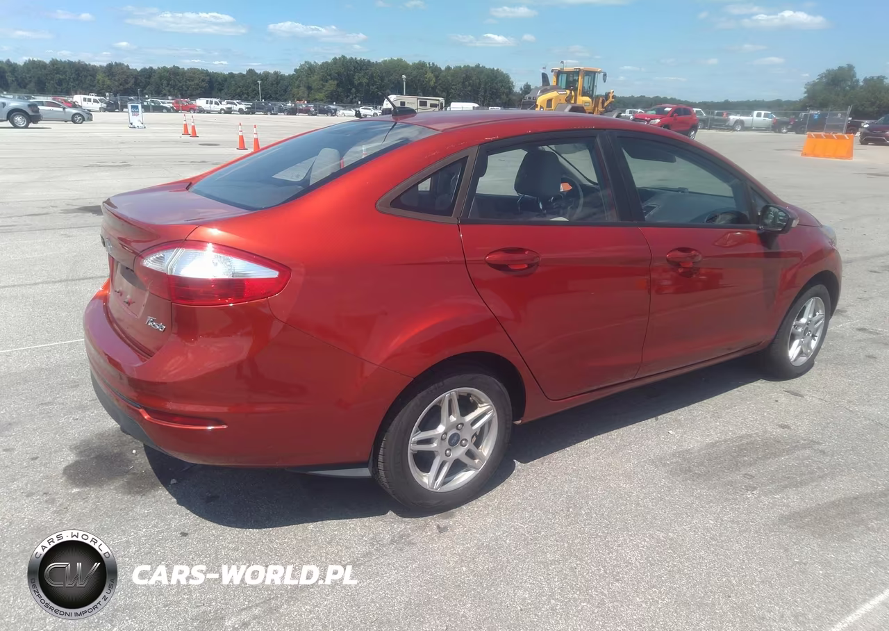 2018 Ford Fiesta Se VIN:3FADP4BJ3JM128988 - 4