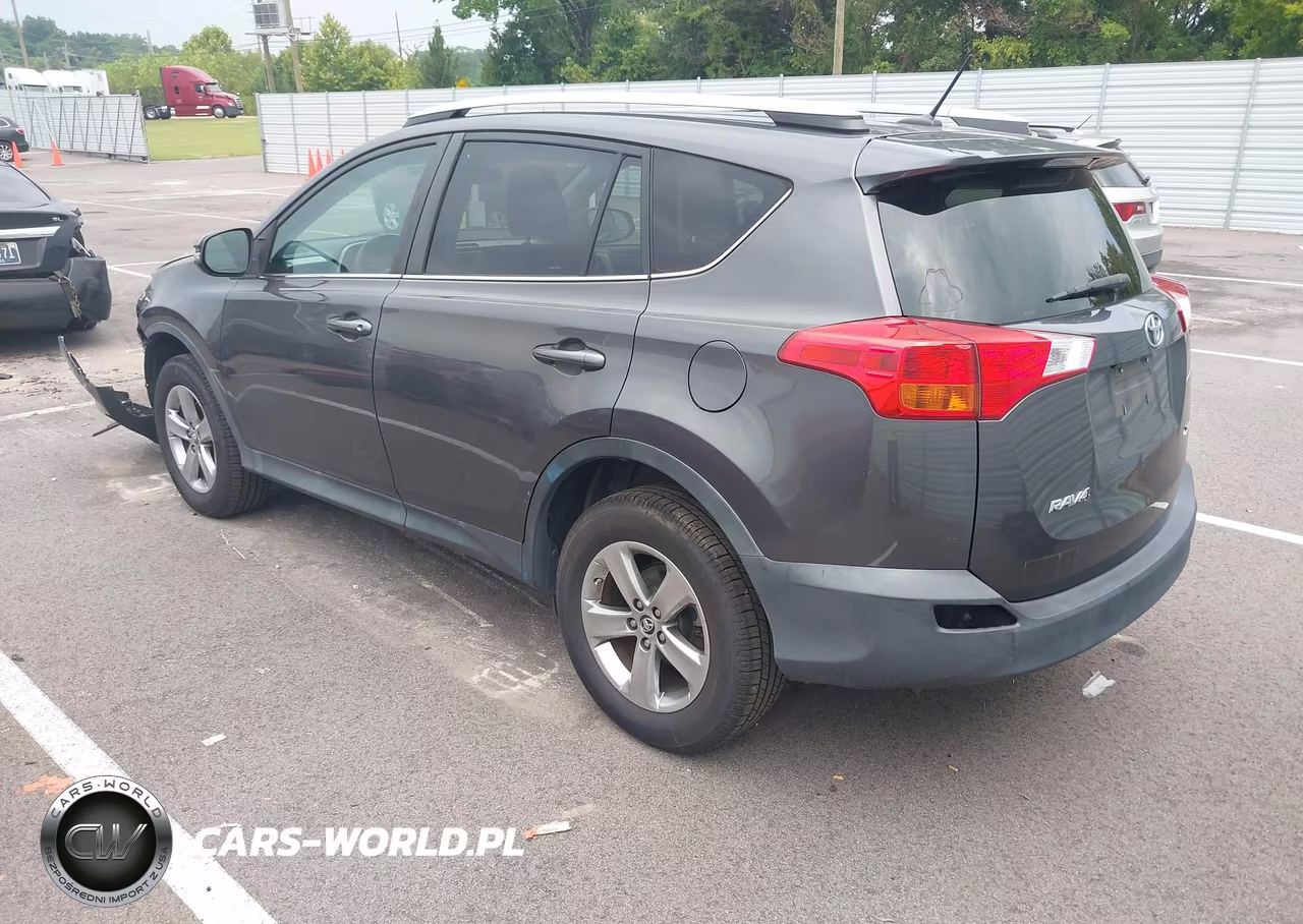 2015 Toyota Rav4 Xle VIN:2T3WFREV7FW187954 - 3