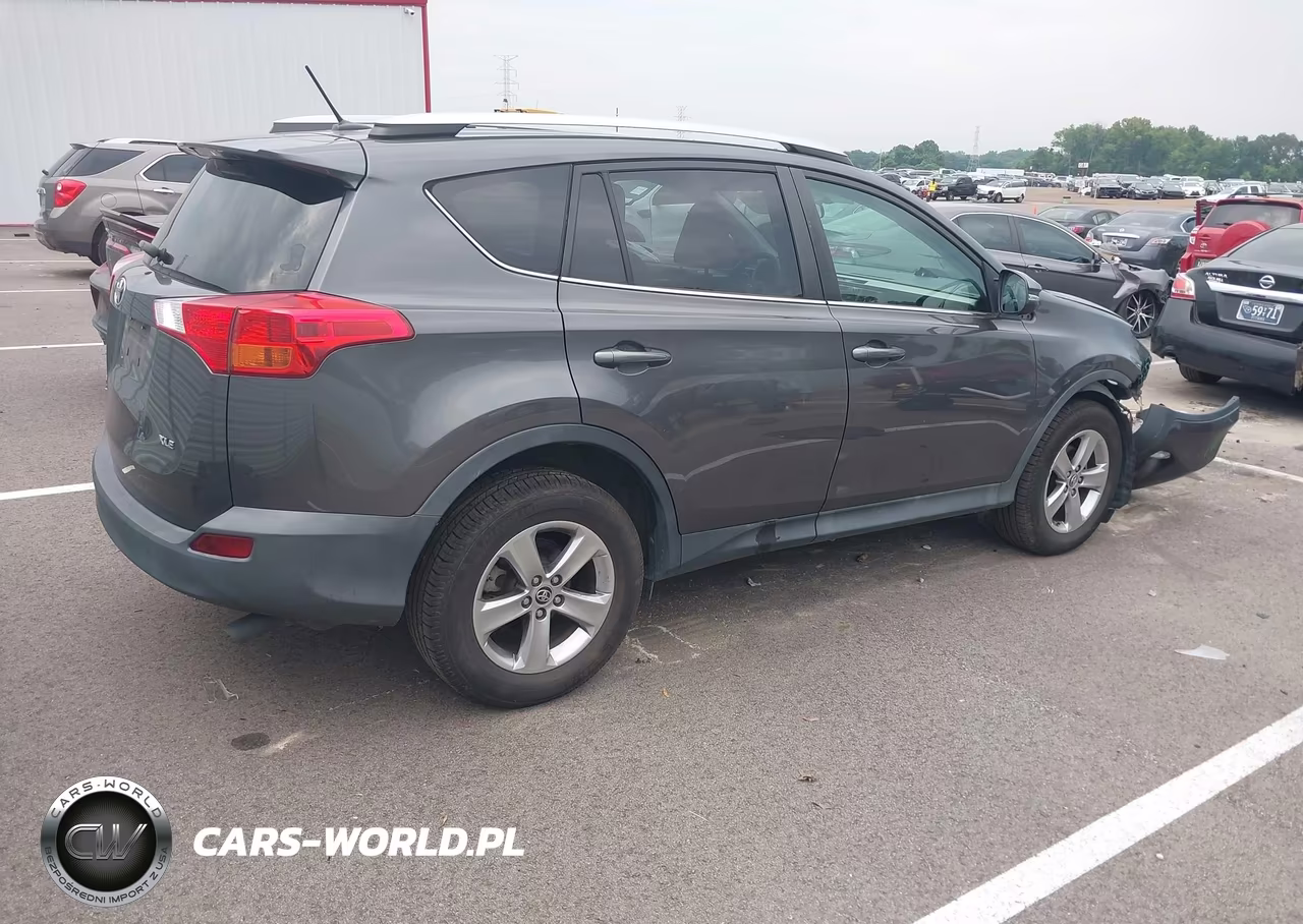 2015 Toyota Rav4 Xle VIN:2T3WFREV7FW187954 - 4
