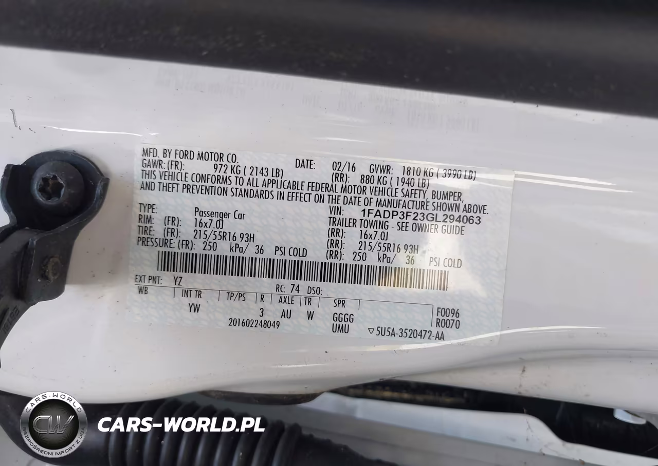 2016 Ford Focus Se VIN:1FADP3F23GL294063 - 9