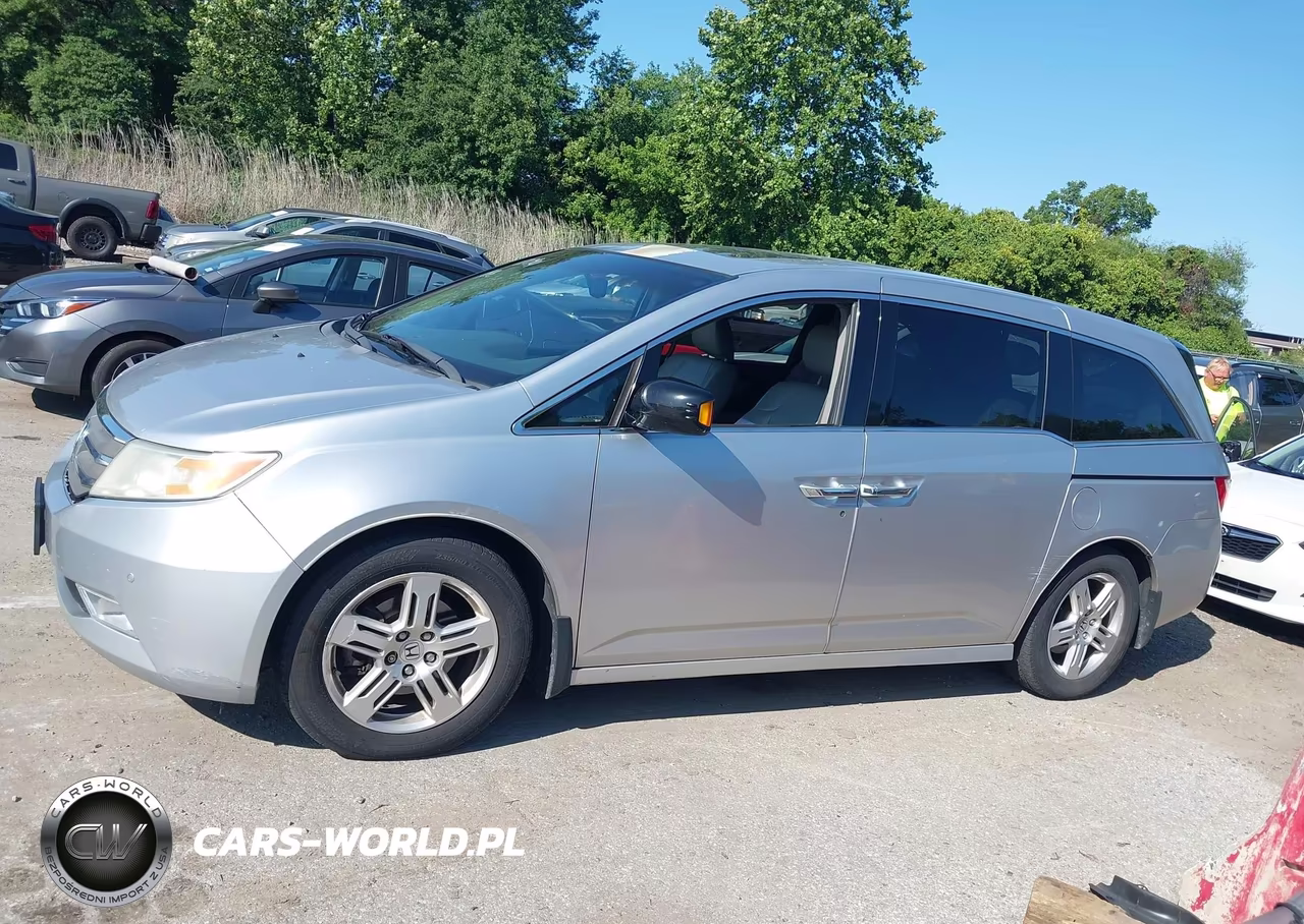2011 Honda Odyssey Touring-Touring Elite VIN:5FNRL5H98BB089836 - 14