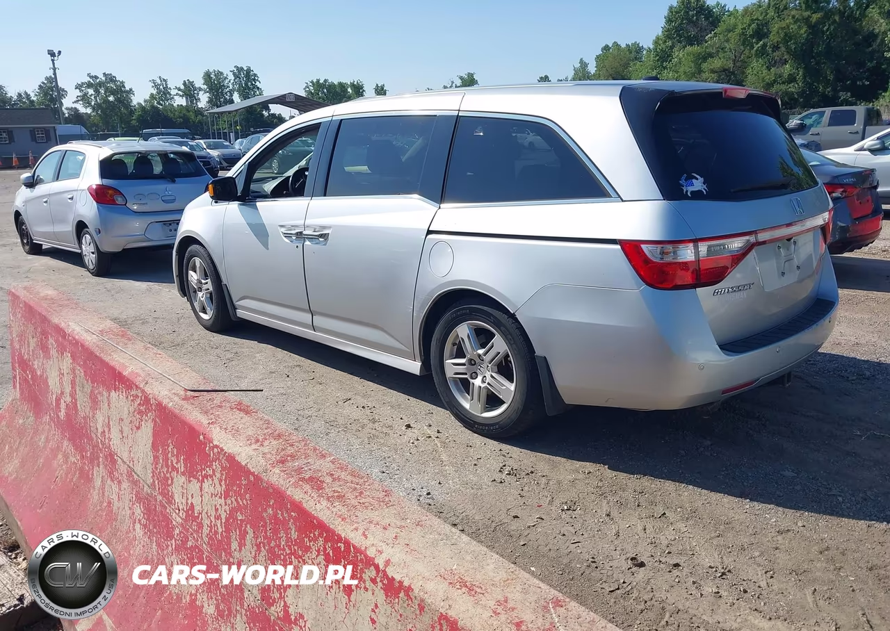 2011 Honda Odyssey Touring-Touring Elite VIN:5FNRL5H98BB089836 - 3