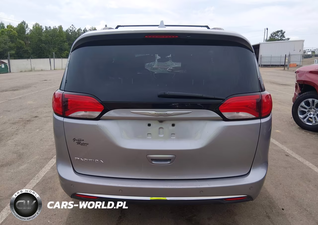 2017 Chrysler Pacifica Touring-L VIN:2C4RC1BG4HR569840 - 16