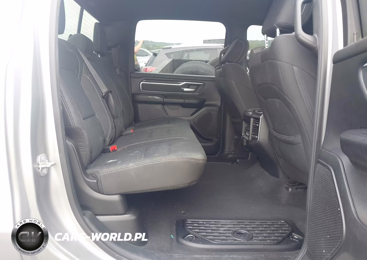 2019 Ram 1500 Big Horn VIN:1C6SRFFT1KN746151 - 8