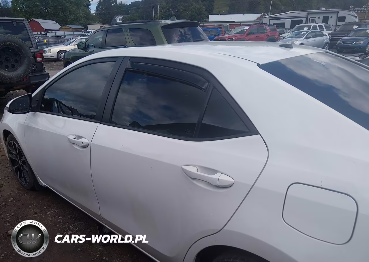 2018 Toyota Corolla Se VIN:2T1BURHE2JC095380 - 14