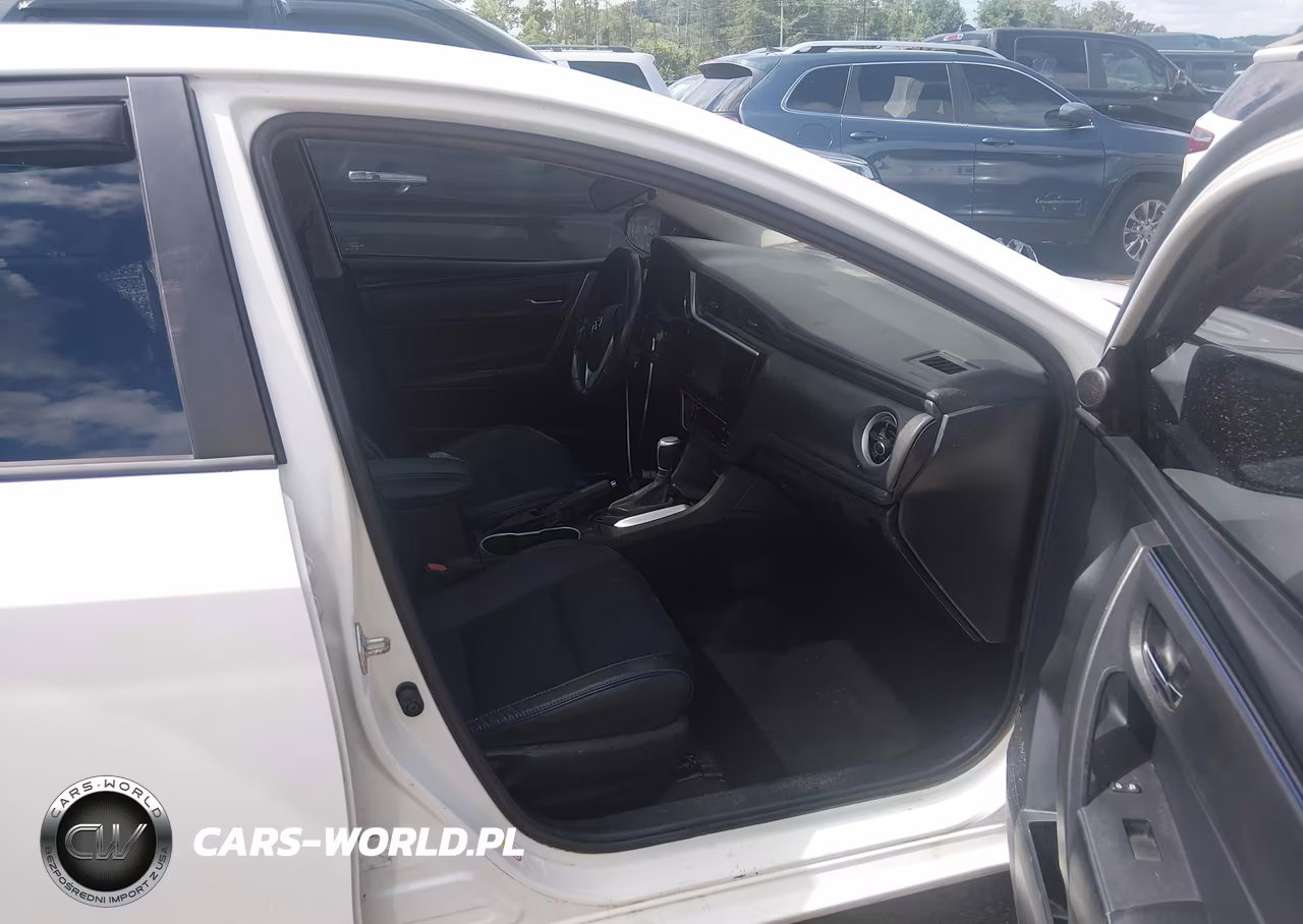 2018 Toyota Corolla Se VIN:2T1BURHE2JC095380 - 5