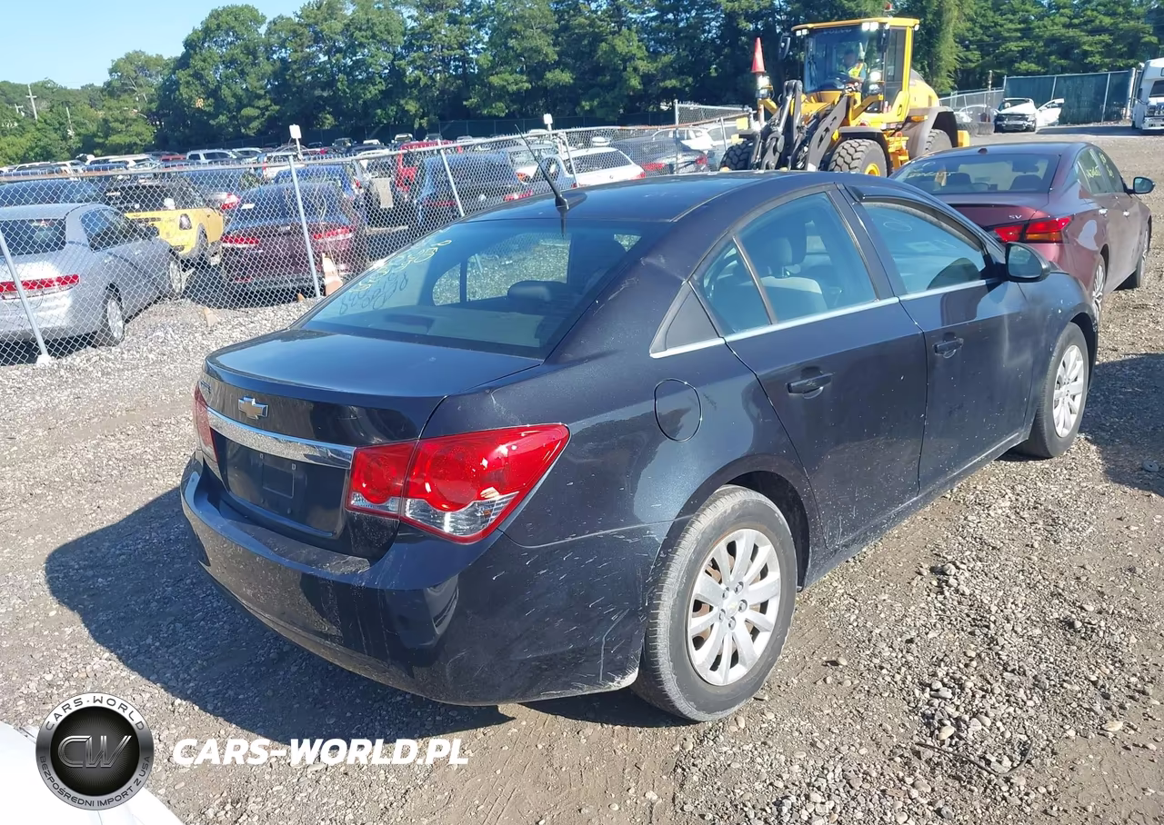 2011 Chevrolet Cruze Ls VIN:1G1PC5SH3B7219480 - 4