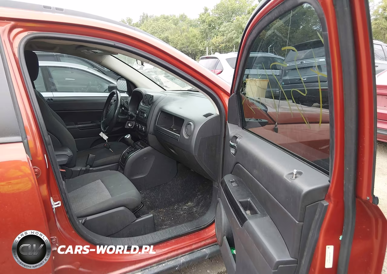 2010 Jeep Compass Sport-North VIN:1J4NF4FB0AD597742 - 5