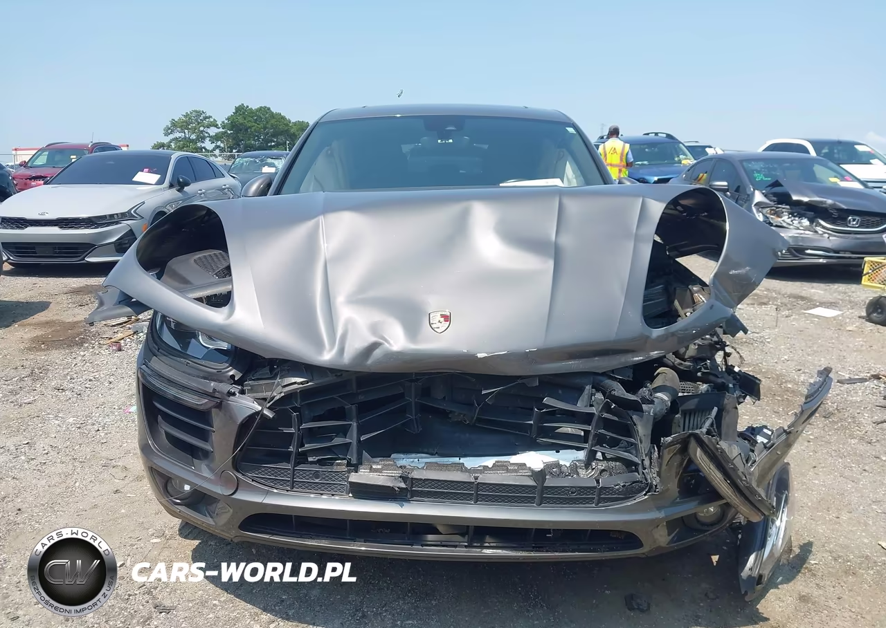 2018 Porsche Macan S VIN:WP1AB2A59JLB36114 - 12