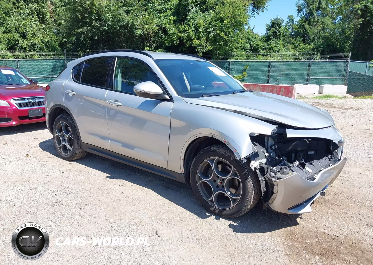 2018 Alfa Romeo Stelvio Sport Awd – zdjęcie 1 z 21