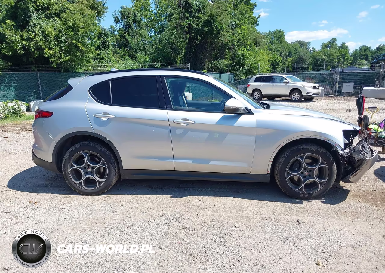 2018 Alfa Romeo Stelvio Sport Awd VIN:ZASFAKPN0J7B86661 - 13