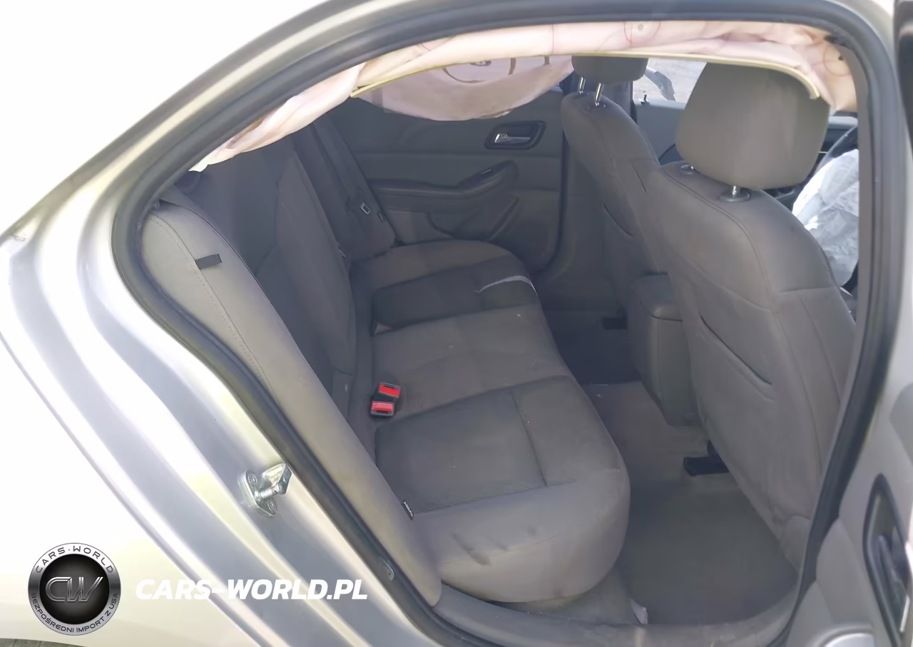 2015 Chevrolet Malibu Ls VIN:1G11B5SL2FF283941 - 8