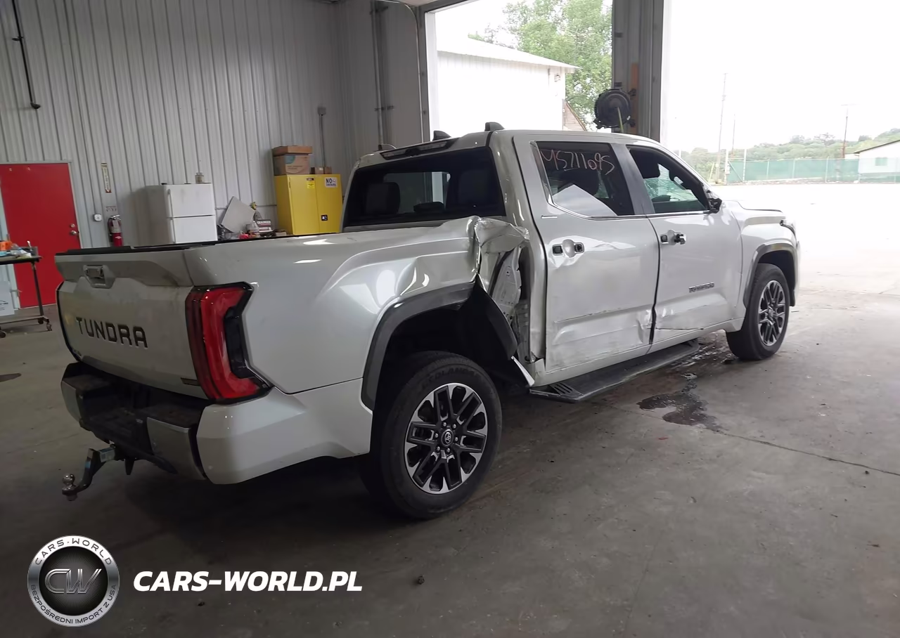 2025 Toyota Tundra Limited VIN:5TFJA5DB1SX303230 - 4