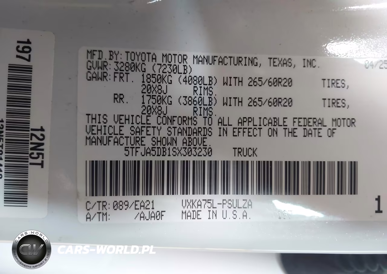 2025 Toyota Tundra Limited VIN:5TFJA5DB1SX303230 - 9