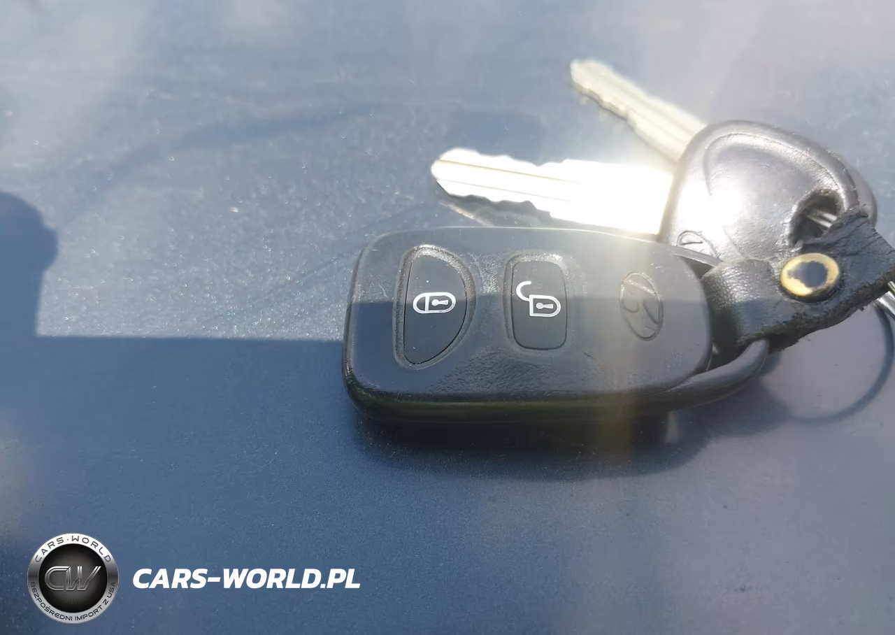 2010 Hyundai Accent Gs VIN:KMHCM3AC0AU166956 - 11