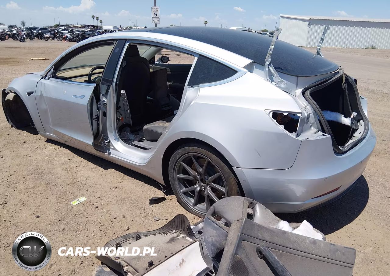 2018 Tesla Model 3 Long Range-Mid Range VIN:5YJ3E1EA2JF060709 - 3