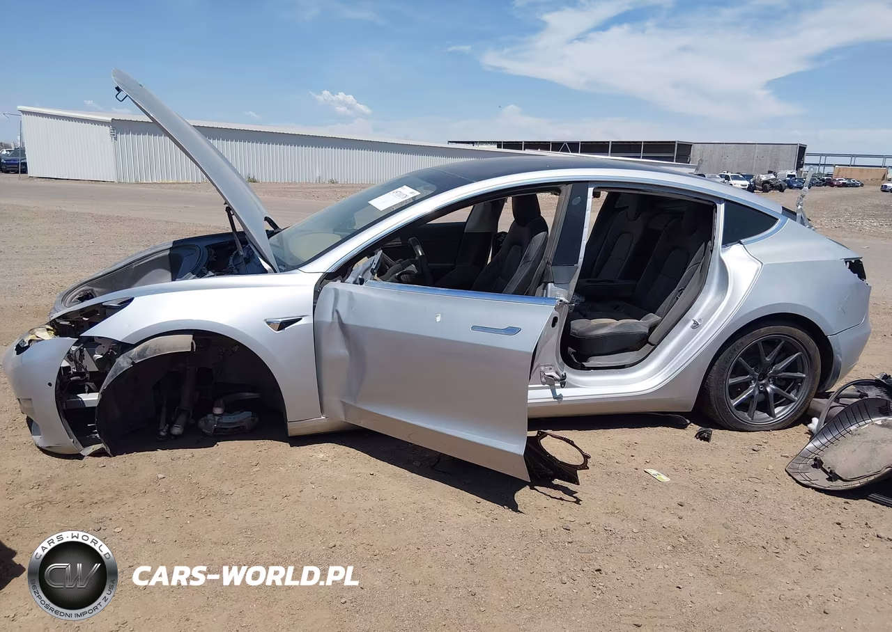 2018 Tesla Model 3 Long Range-Mid Range VIN:5YJ3E1EA2JF060709 - 6