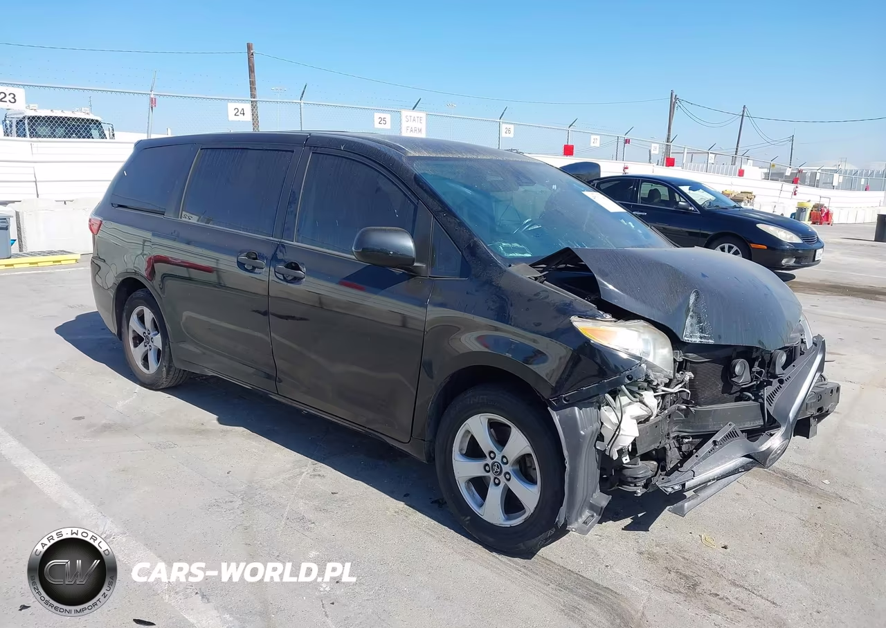 2018 Toyota Sienna L 7 Passenger