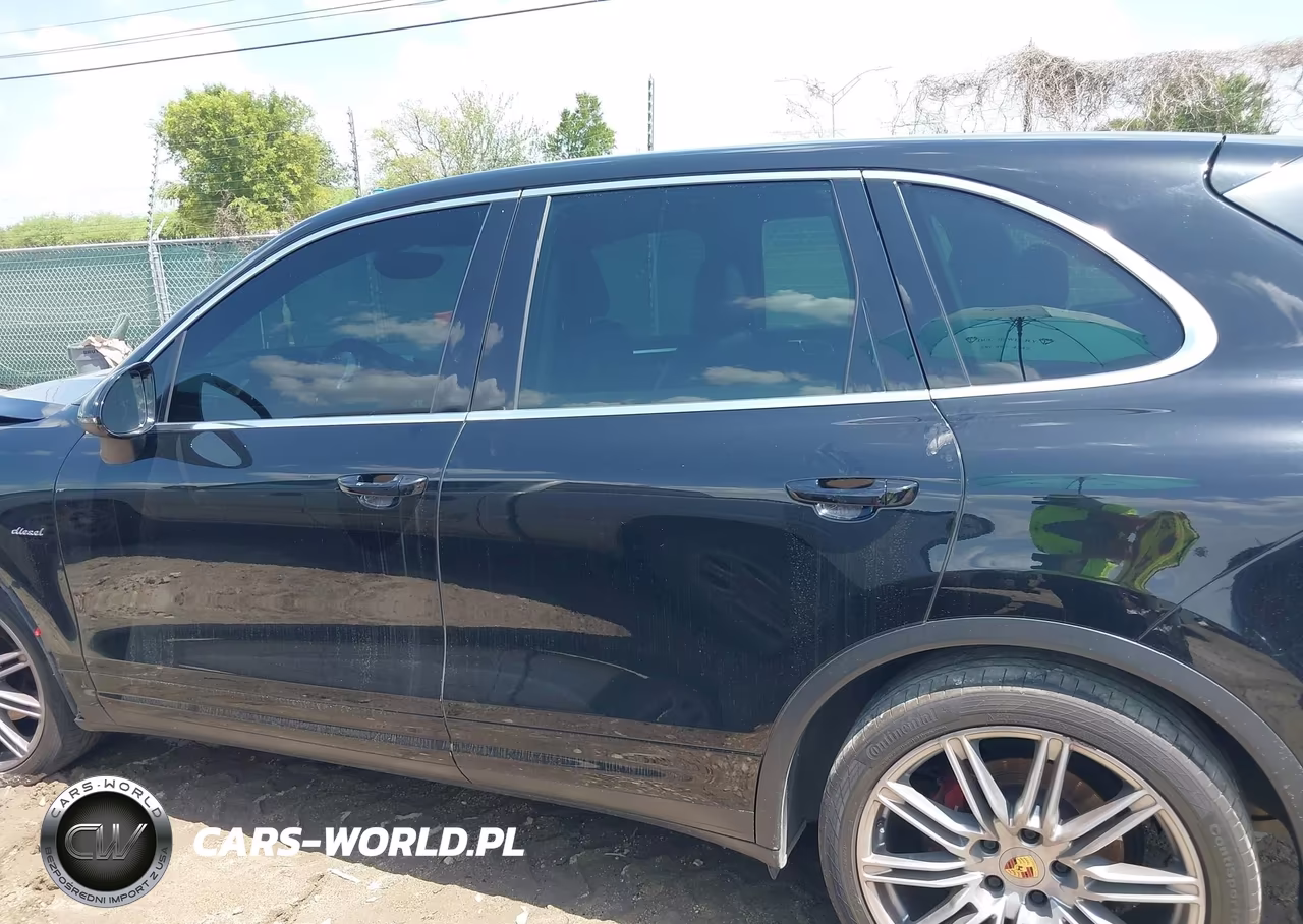 2015 Porsche Cayenne Diesel VIN:WP1AF2A25FLA42197 - 15