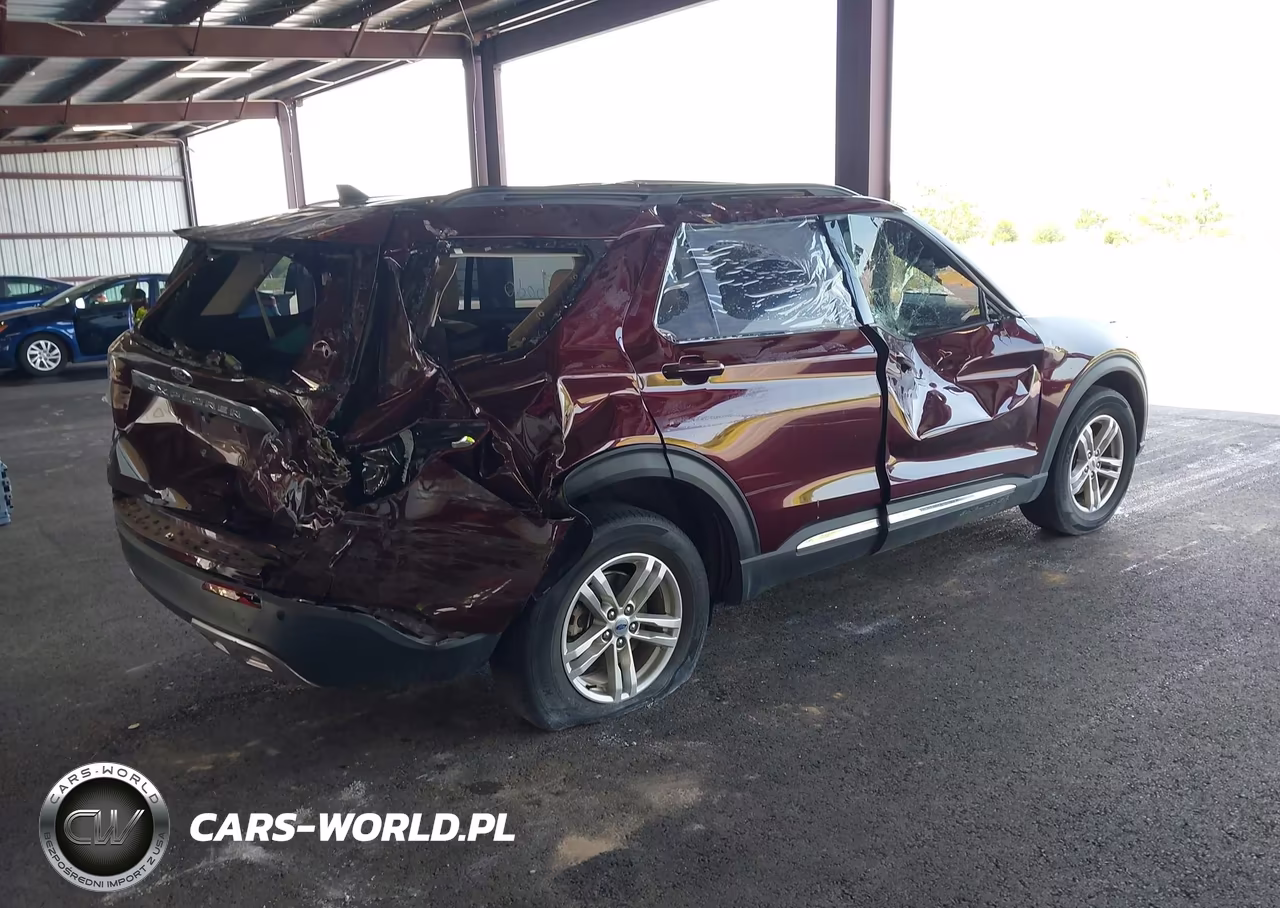 2022 Ford Explorer Xlt VIN:1FMSK7DH5NGA72236 - 4