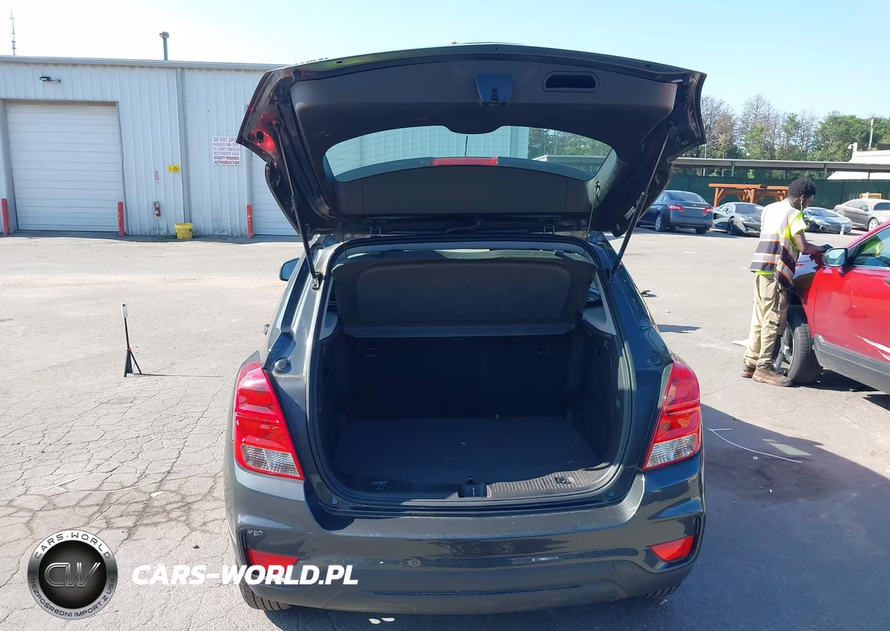2019 Chevrolet Trax Ls VIN:3GNCJKSB2KL166604 - 19