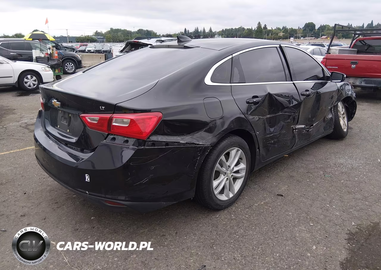 2018 Chevrolet Malibu Lt VIN:1G1ZD5ST8JF138084 - 4