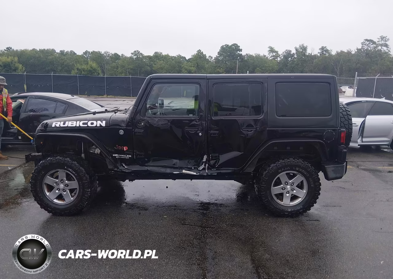 2012 Jeep Wrangler Unlimited Rubicon VIN:1C4BJWFG5CL108064 - 15