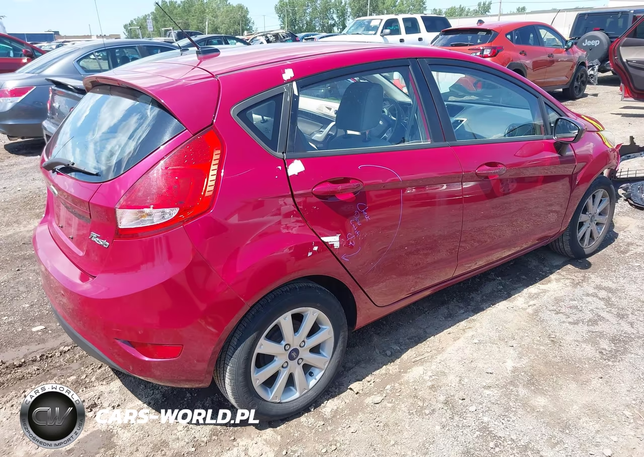 2011 Ford Fiesta Se VIN:3FADP4EJ7BM200613 - 4