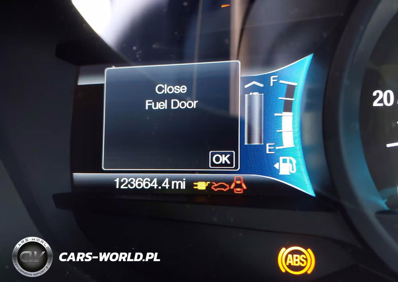 2016 Ford Fusion Energi Titanium VIN:3FA6P0SU4GR235913 - 15
